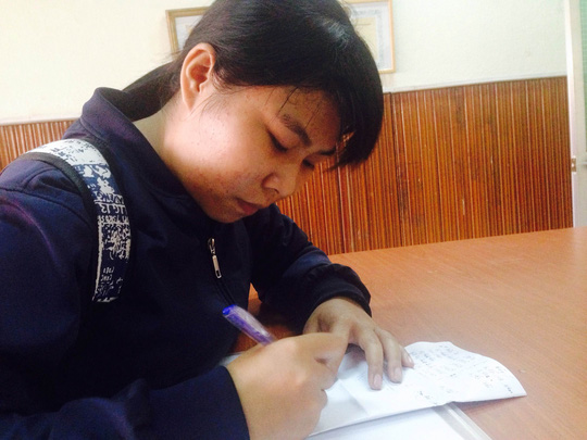 Nhói lòng bức thư gửi KTX Cỏ May của nữ sinh viên mồ côi - 2