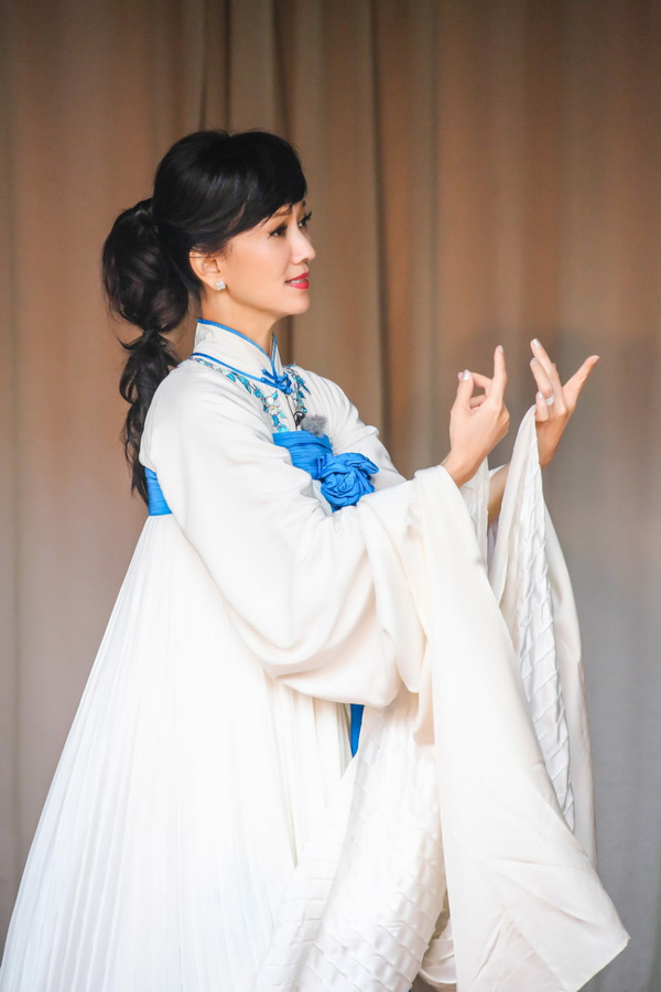 61 tuổi, quot;biểu tượng sắc đẹp TVBquot; Triệu Nhã Chi vẫn quot;trẻ mãi không giàquot; - 2