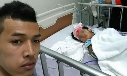 Bé gái 3 tuổi bị quạt trần chém vì bố chơi trò #039;tung hứng#039; - 1