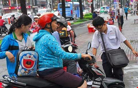 Kiến nghị xem xét lại quyết định ngừng dạy thêm trong nhà trường - 1