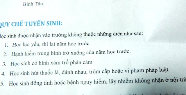Những quy định lạ lùng khiến học sinh sinh viên quot;đứng hìnhquot; - 1