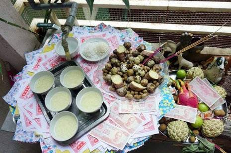 Ở nhà thuê cúng cô hồn thế nào? - 1