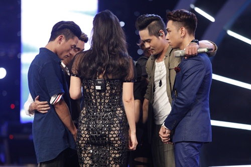 Vietnam Idol: Đông Nhi đẹp quot;hớp hồnquot;, Janice Phương khiến Thu Minh khâm phục - 19