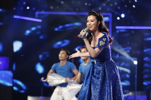 Vietnam Idol: Đông Nhi đẹp quot;hớp hồnquot;, Janice Phương khiến Thu Minh khâm phục - 3