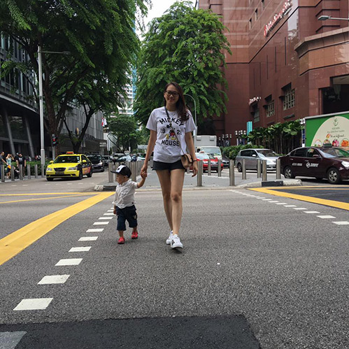 Con trai Ngọc Thạch và chồng thiếu gia càng lớn càng ra dáng hot boy - 1