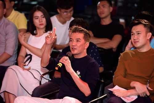 Mr Đàm vui vẻ ăn nhậu ngoài lề đường cùng Phương Uyên, Thiều Bảo Trang - 12