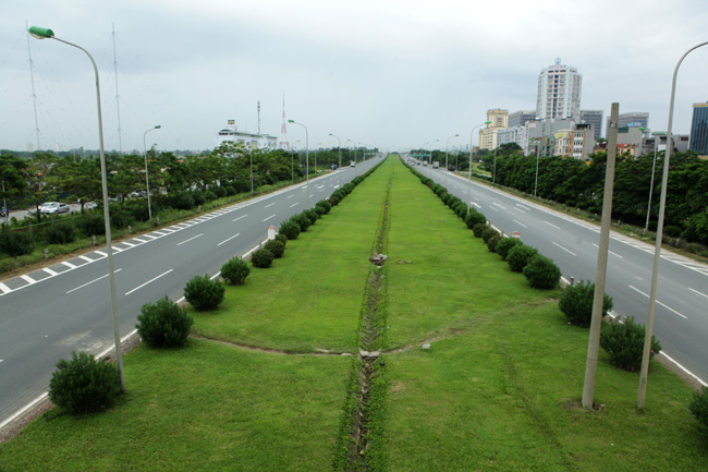 Những con đường có phí quot;cắt cỏquot; hàng chục tỷ đồng ở Thủ đô - 1