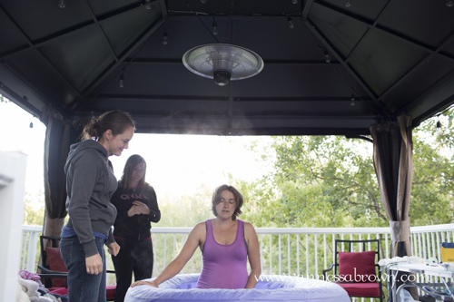 Ca đẻ thường giữa thiên nhiên quá lạ lẫm với mẹ Việt - 3