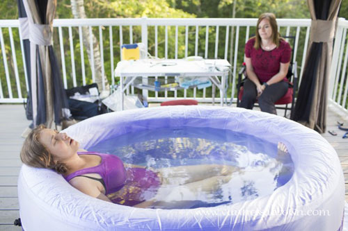 Ca đẻ thường giữa thiên nhiên quá lạ lẫm với mẹ Việt - 6