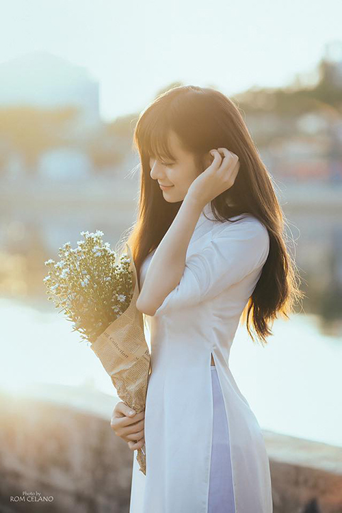 Cô giáo dạy Địa lý ở Sài Gòn bỗng quot;nổi như cồnquot; nhờ xinh đẹp - 6