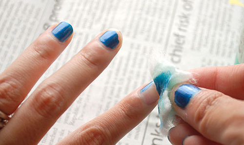 4 công dụng làm đẹp quot;thần thánhquot; ít người biết của cồn y tế - 4