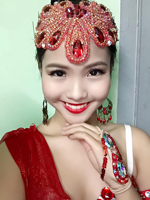 Hé lộ nhan sắc càng ngắm càng duyên của vợ Chí Anh - 5