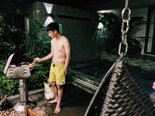 Kỳ Hân khoe ảnh Mạc Hồng Quân làm chồng đảm đang - 1