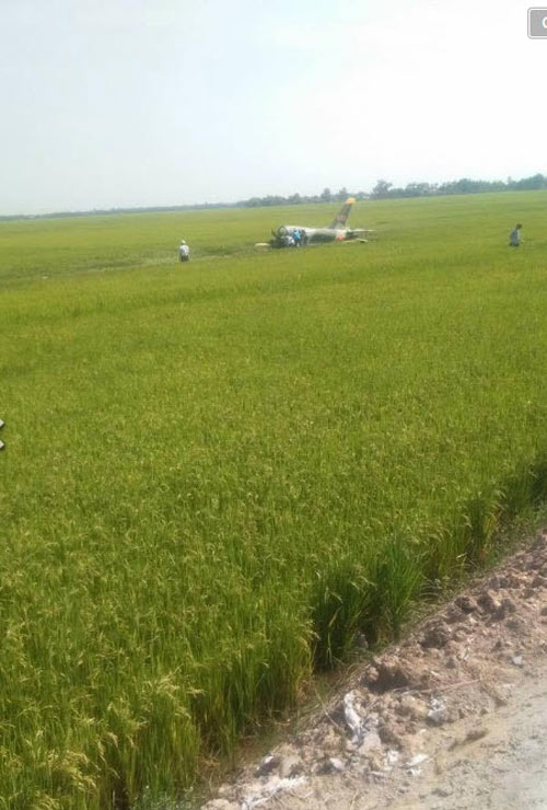 Vụ máy bay quân sự rơi ở Phú Yên: Phi công tử nạn mới 22 tuổi - 1