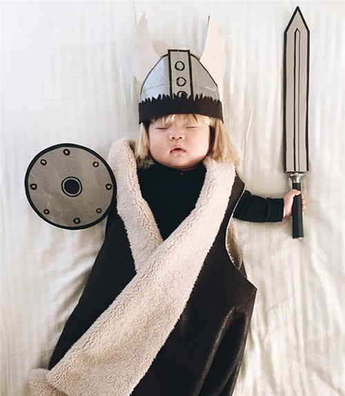 Xem loạt ảnh, hẳn bọn trẻ sơ sinh sẽ bảo nhau quot;Đừng ngủ khi bố mẹ còn thứcquot; - 9