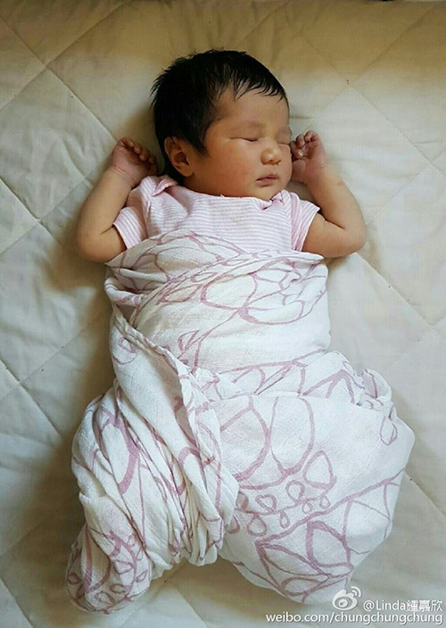 quot;Chị Cả TVBquot; Chung Gia Hân lần đầu khoe ảnh con gái đầu lòng - 1