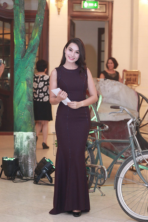 Lương Giang thay 3 trang phục, đẹp ngọt ngào bên diva Hồng Nhung - 8
