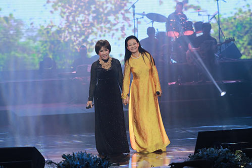 Lương Giang thay 3 trang phục, đẹp ngọt ngào bên diva Hồng Nhung - 12