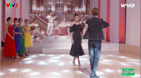 The Face Tập 11: Không chỉ xinh đẹp, tài năng mà Phạm Hương còn nhảy xuất sắc - 1