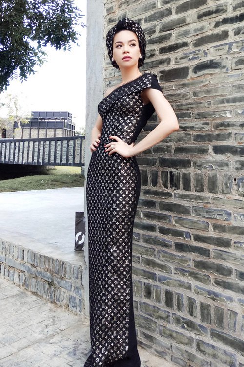 Noo Phước Thịnh quot;chu môiquot; thân thiết với Tóc Tiên trong hậu trường - 6