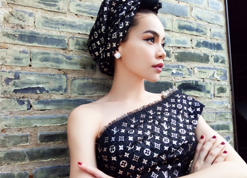 Noo Phước Thịnh quot;chu môiquot; thân thiết với Tóc Tiên trong hậu trường - 7