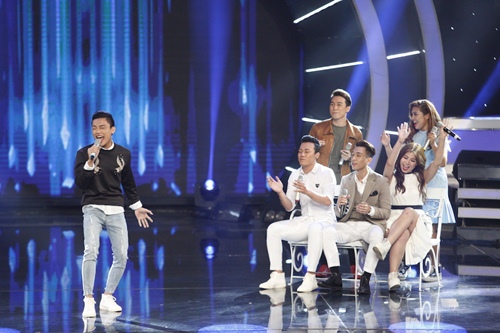 Vietnam Idol: Chàng trai quot;bún bòquot; khiến giám khảo tiếc nuối khi ra về - 2