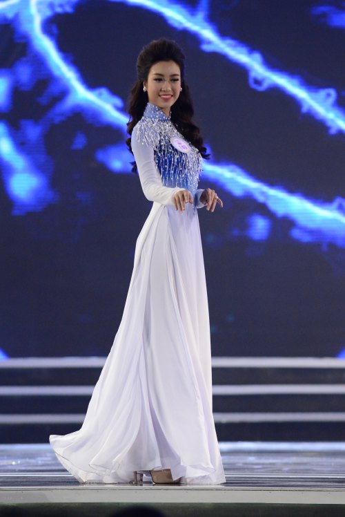 Đỗ Mỹ Linh rạng rỡ đăng quang Hoa hậu Việt Nam 2016 - 19