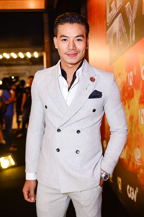 Hậu ly hôn, Lâm Vinh Hải và vợ vẫn sóng đôi đi xem phim - 11