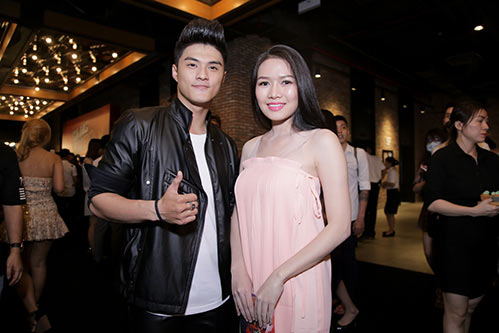 Hậu ly hôn, Lâm Vinh Hải và vợ vẫn sóng đôi đi xem phim - 17