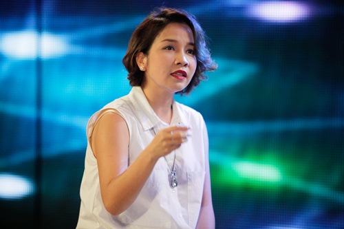 Diva Mỹ Linh xinh đẹp đi dạy hát cho thí sinh Vietnam Idol - 4