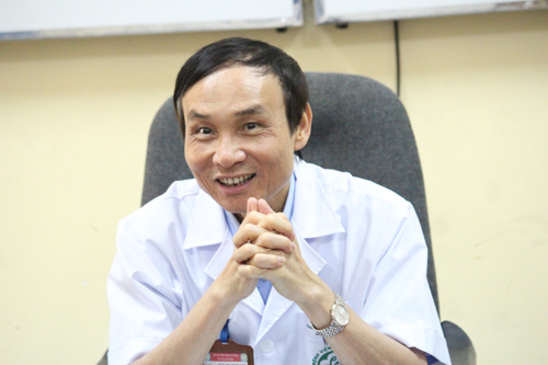 Bác sĩ thoát khỏi quot;án tửquot; ung thư đã 5 năm dù bệnh di căn khắp cơ thể - 2