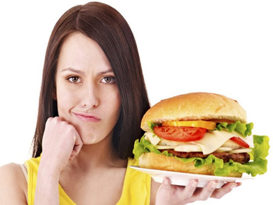 7 thói quen ăn uống tàn phá gan cần loại bỏ sớm - 2