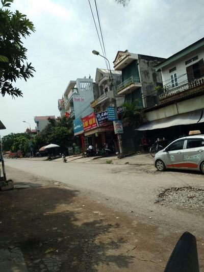Mâu thuẫn trên Facebook: Mẹ mất, bố nguy kịch, hai con nhỏ bơ vơ - 2