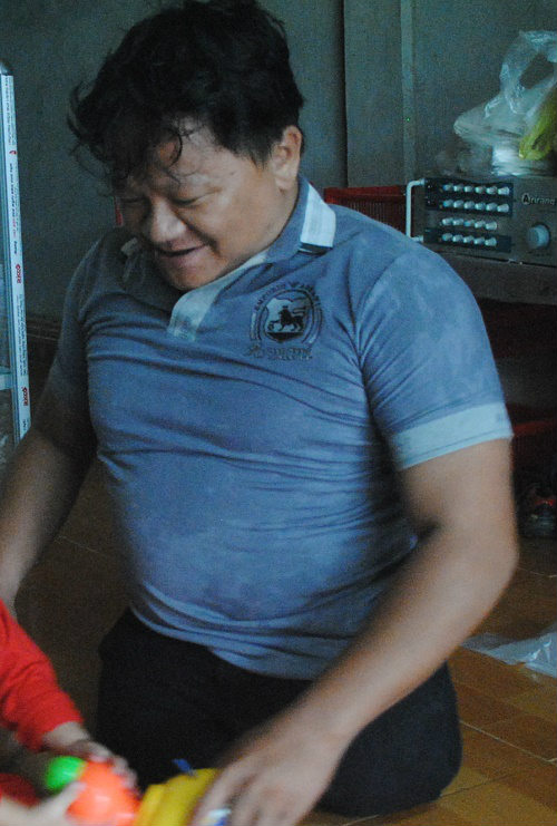 Cảm phục hai mảnh ghép khuyết tật vượt qua nghịch cảnh cuộc đời - 1