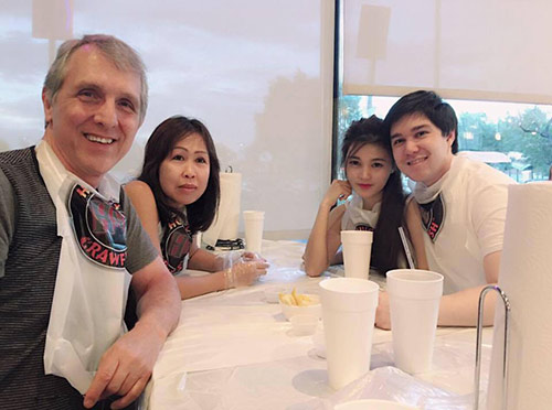 8x khiến chàng trai Tây “tức tốc” bay sang đòi cưới sau 7 ngày chat - 7