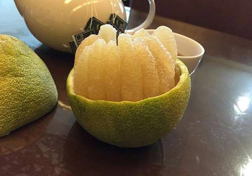 Hóa ra, bưởi còn có cách gọt vỏ tuyệt hay này! - 5