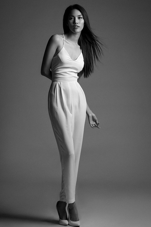 Lan Khuê gợi cảm, bay bổng khi khoe lưng trần - 3