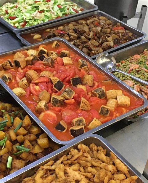 Sự thật sau bức ảnh hậu Trung thu, bánh nướng ế cho vào nồi… sốt cà chua - 1