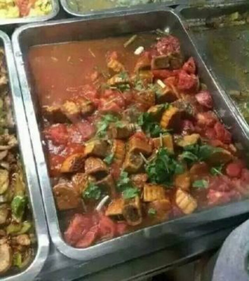 Sự thật sau bức ảnh hậu Trung thu, bánh nướng ế cho vào nồi… sốt cà chua - 4