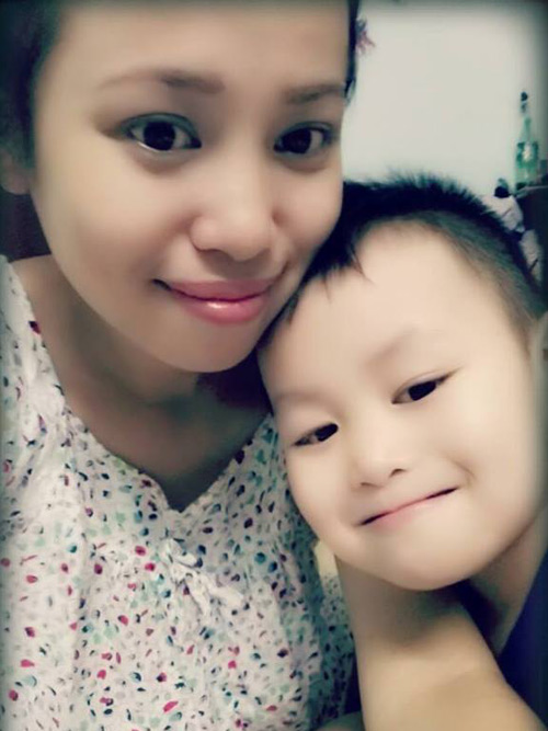 Kích sữa đúng cách, mẹ quot;ngực nhỏ, cơ địa ít sữaquot; vẫn hút 3 lít/ngày - 4