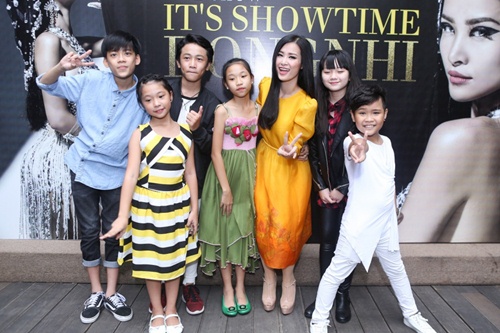 Đông Nhi làm liveshow đầu tiên sau 8 năm vào showbiz - 2