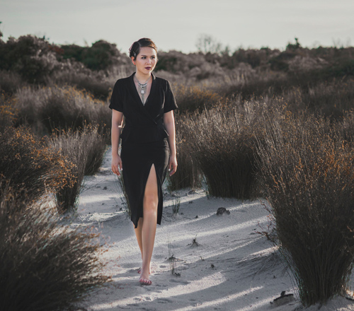 Thời trang công sở chất lừ của hai quý cô quot;song sinhquot; - 7