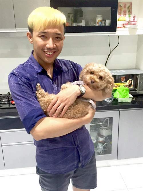 Vợ chồng Công Vinh - Thủy Tiên tình cảm bên nhau khi được con gái chụp hình - 7