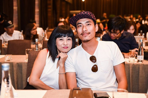 Bạn trai kém đến chục tuổi sở hữu điều gì để được mỹ nhân Việt yêu? - 10