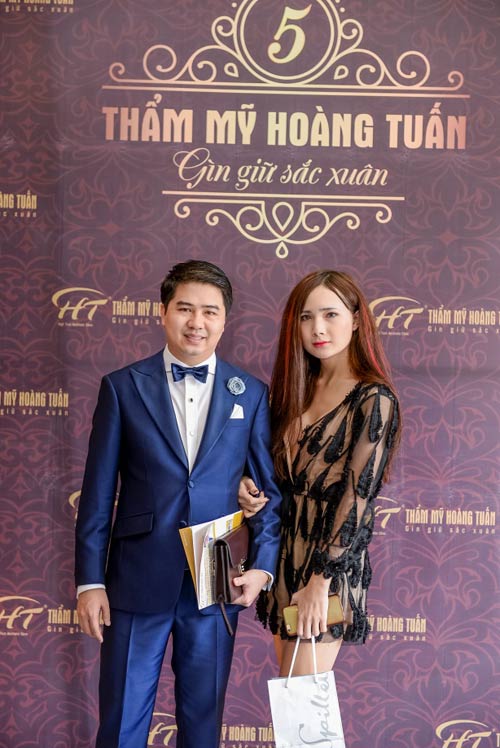 Bắt gặp bà mẹ U50 rủ con gái 9x đi làm đẹp! - 5