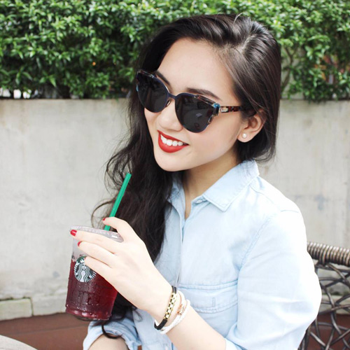 Kelbin Lei, Helly Tống lăng xê phụ kiện vòng tay độc đáo - 11