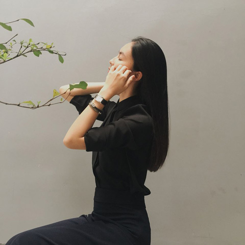 Kelbin Lei, Helly Tống lăng xê phụ kiện vòng tay độc đáo - 5