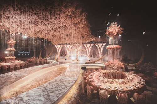 Muôn kiểu trang trí đám cưới như trong truyện cổ tích của sao Hoa ngữ - 4