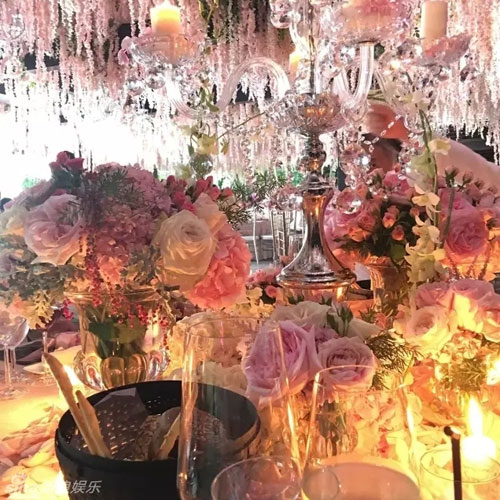 Muôn kiểu trang trí đám cưới như trong truyện cổ tích của sao Hoa ngữ - 3