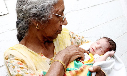 Thụ thai tự nhiên ở tuổi 61 - đây là trường hợp đặc biệt nhất trong 129 năm qua! - 3